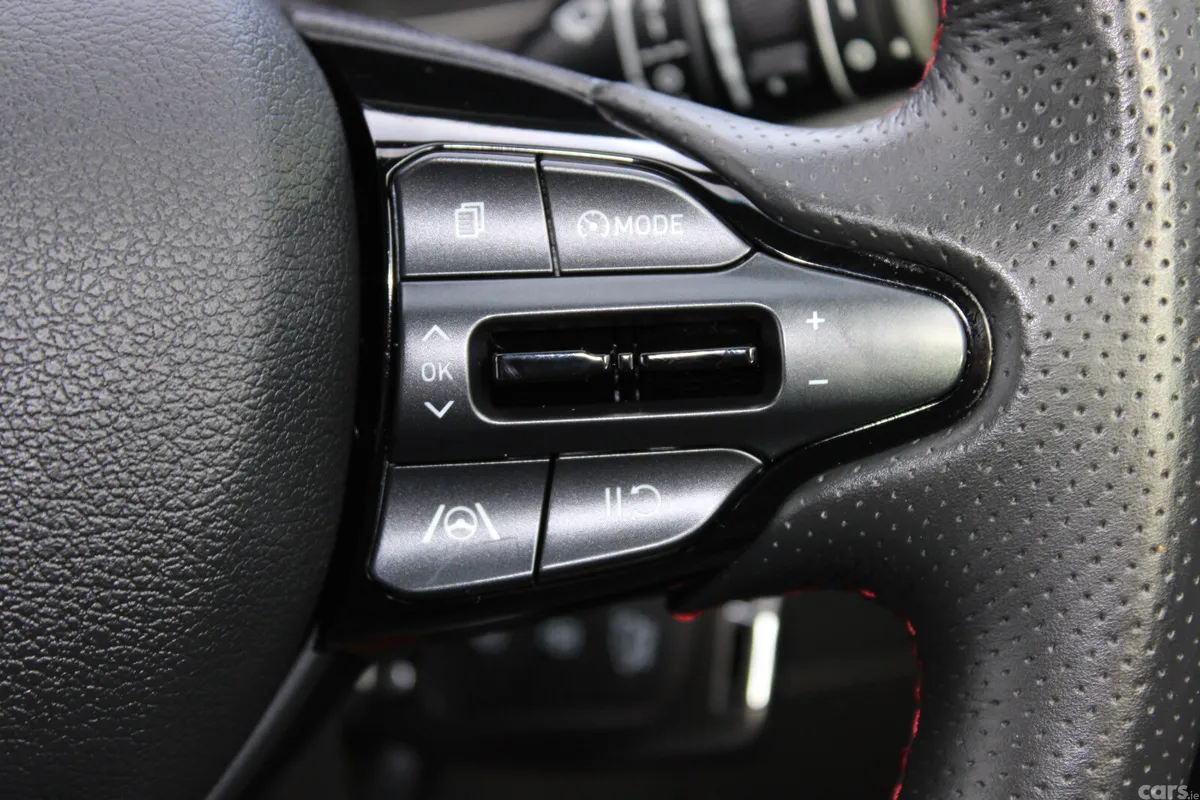 Hyundai i30 Hatchback, Petrol, 2024, Red