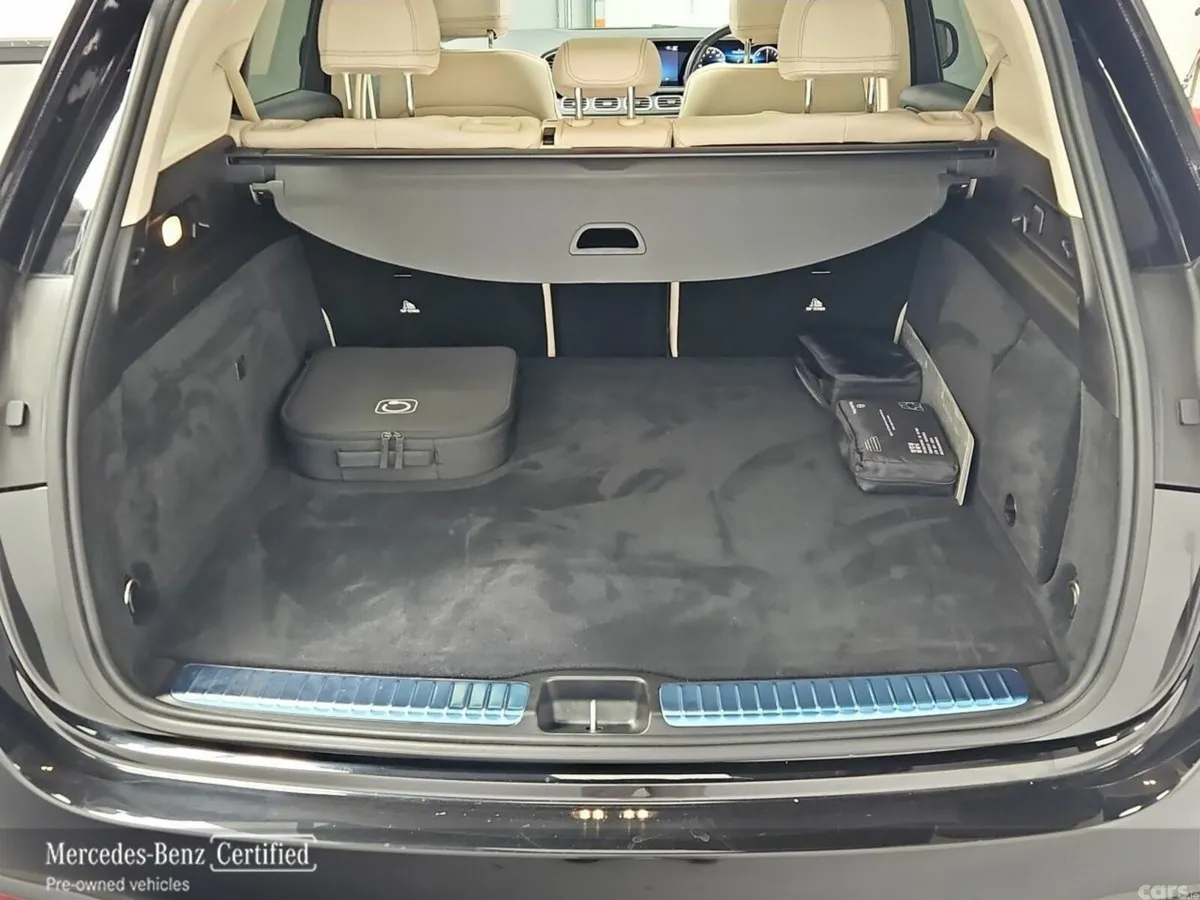Mercedes-Benz GLE SUV, Diesel Plug-in Hybrid, 2027, Black