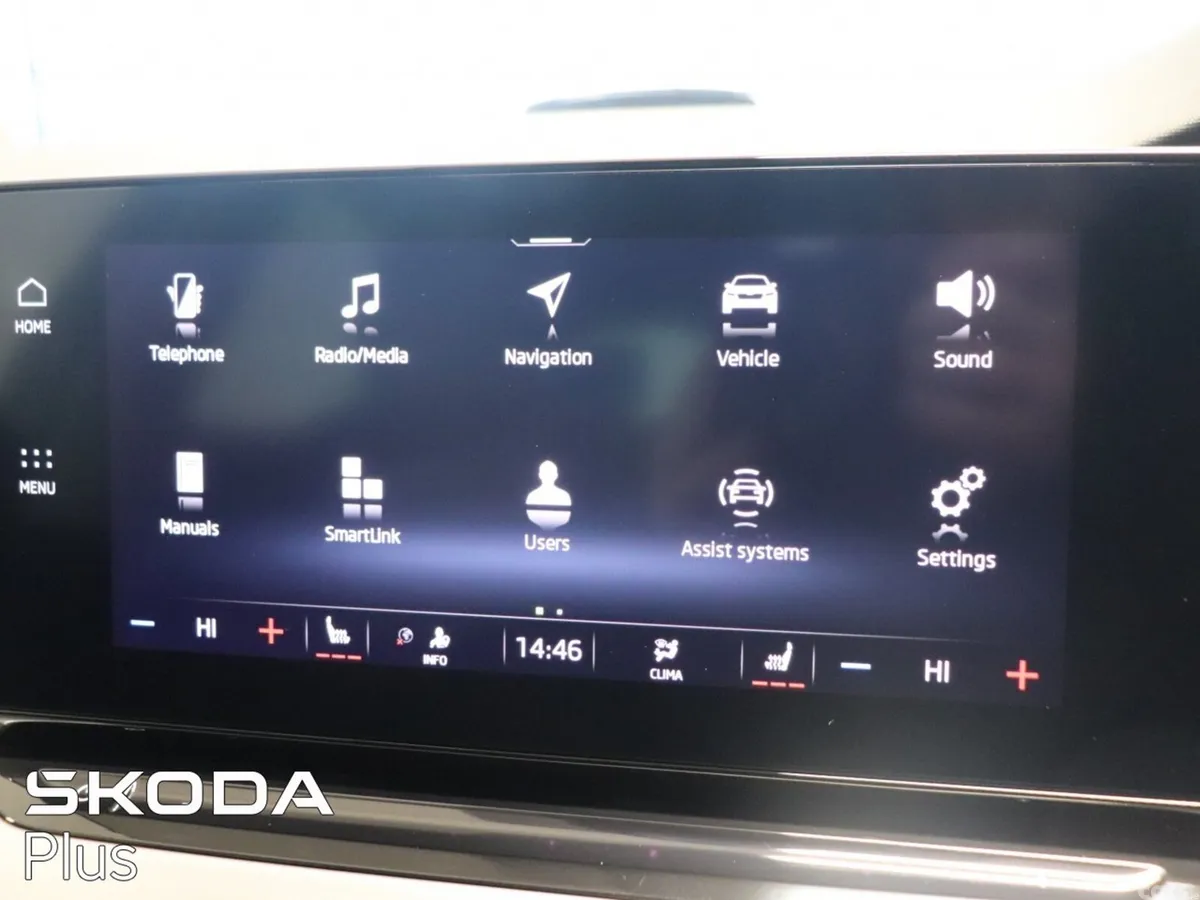 Skoda Octavia Saloon, Petrol, 2023, Grey