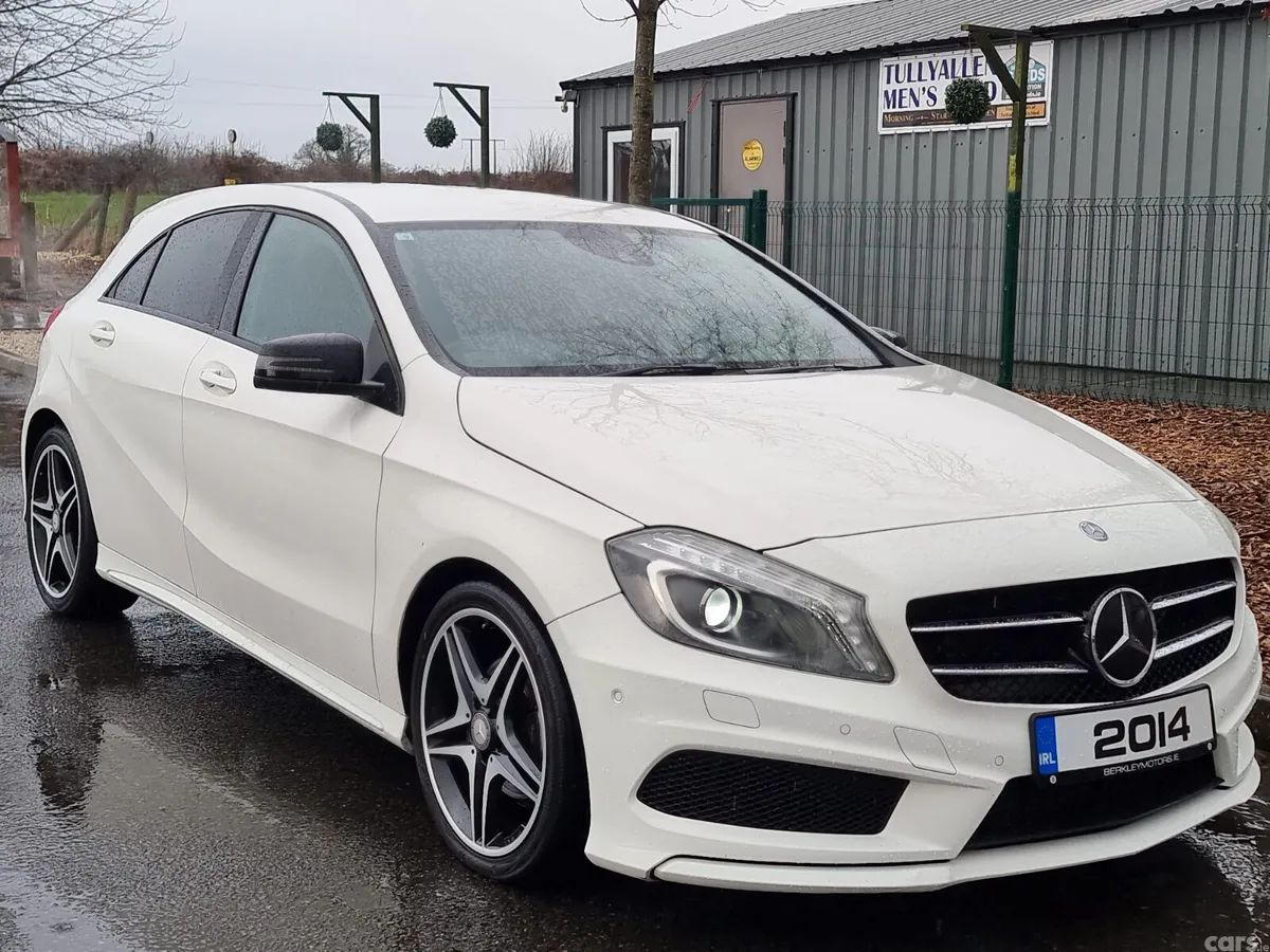 Mercedes-Benz A-Class Hatchback, Petrol, 2014, White