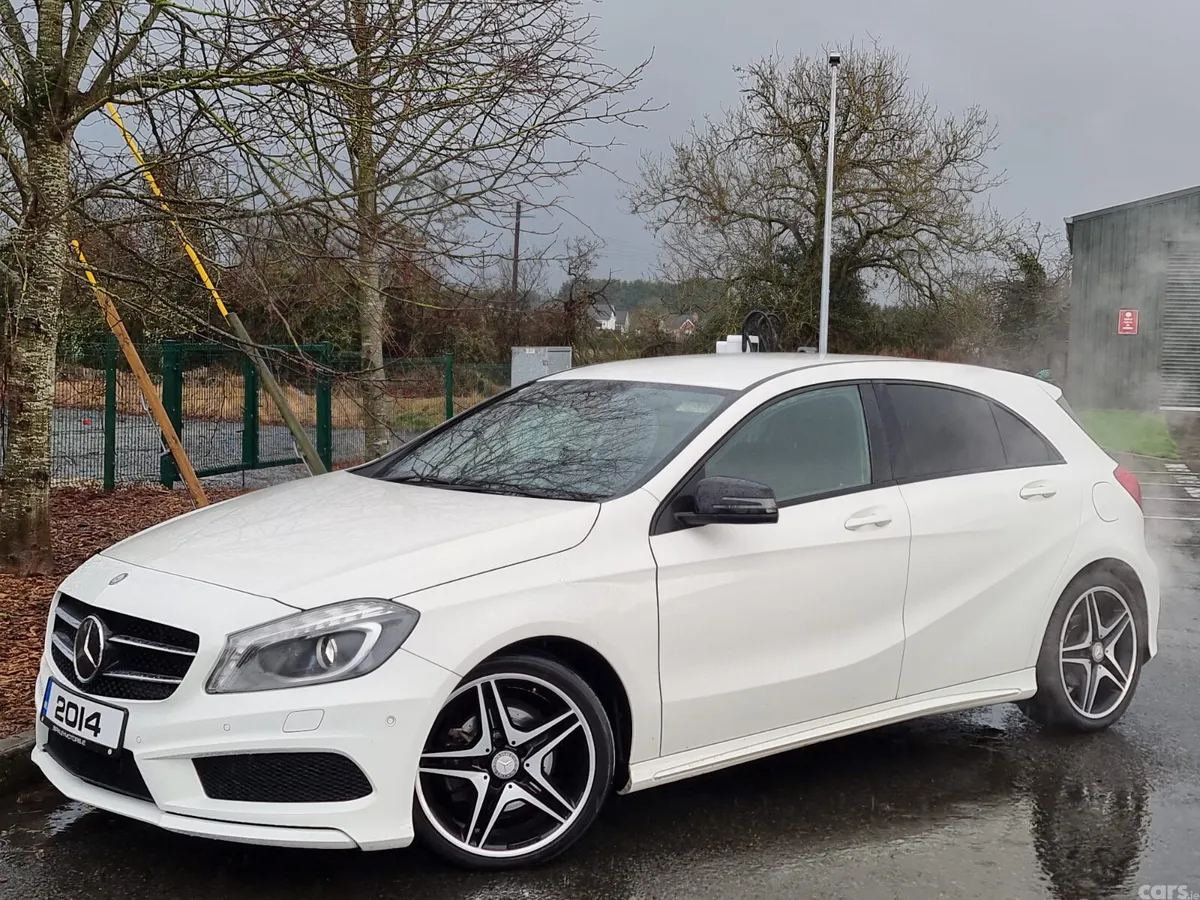 Mercedes-Benz A-Class Hatchback, Petrol, 2014, White