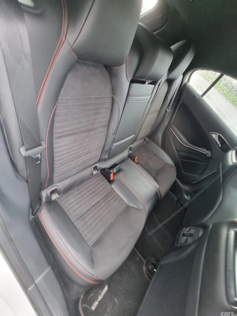 Mercedes-Benz A-Class Hatchback, Petrol, 2014, White