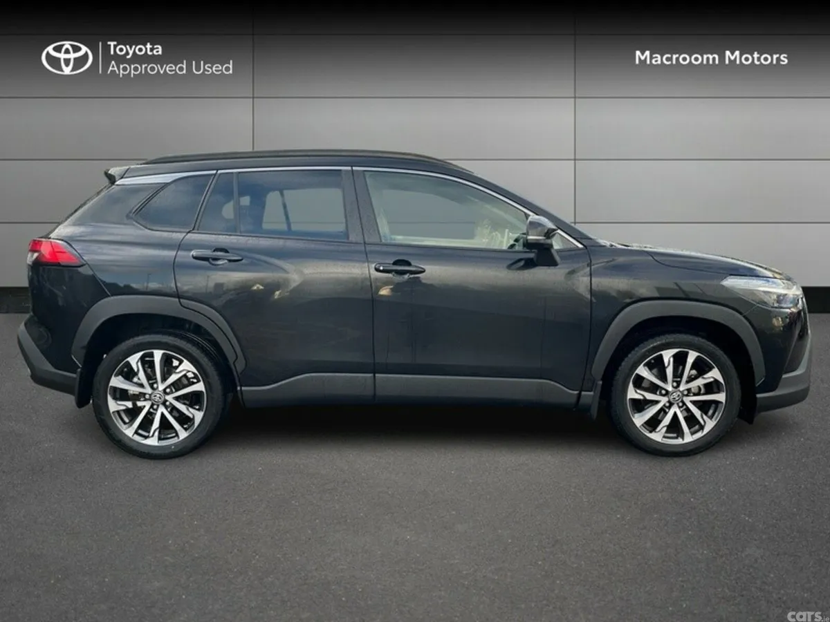 Toyota Corolla Cross SUV, Petrol Hybrid, 2024, Black