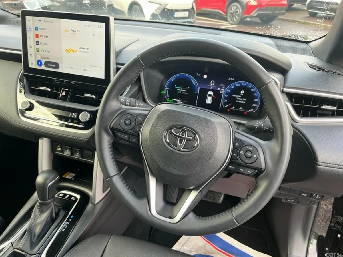 Toyota Corolla Cross SUV, Petrol Hybrid, 2024, Black