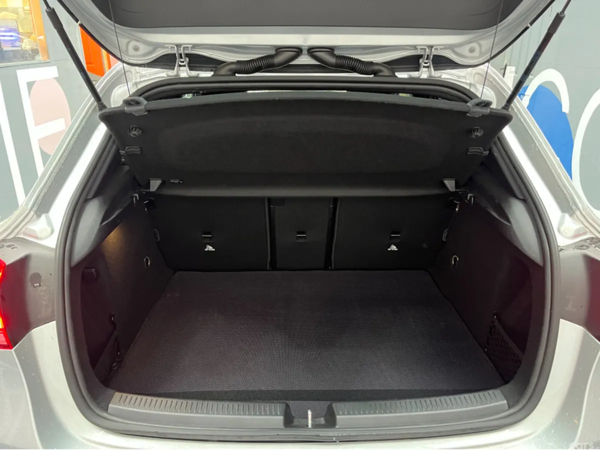 Mercedes-Benz A-Class Hatchback, Diesel, 2019, Silver