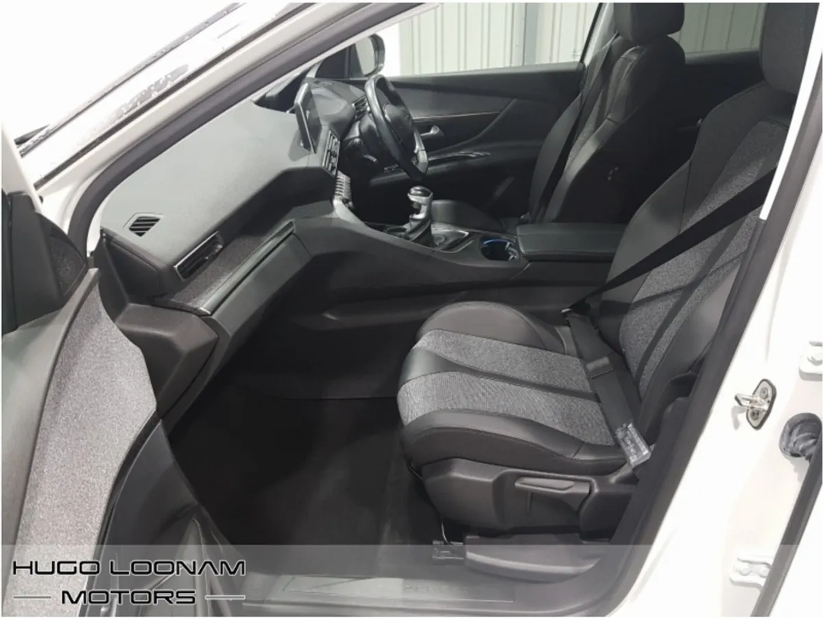 Peugeot 3008 MPV, Diesel, 2020, White