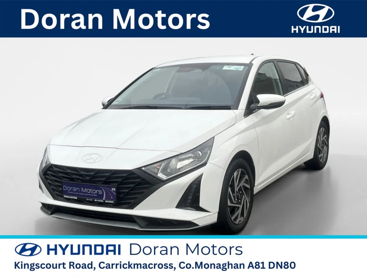 Hyundai i20 Hatchback, Petrol, 2025, White