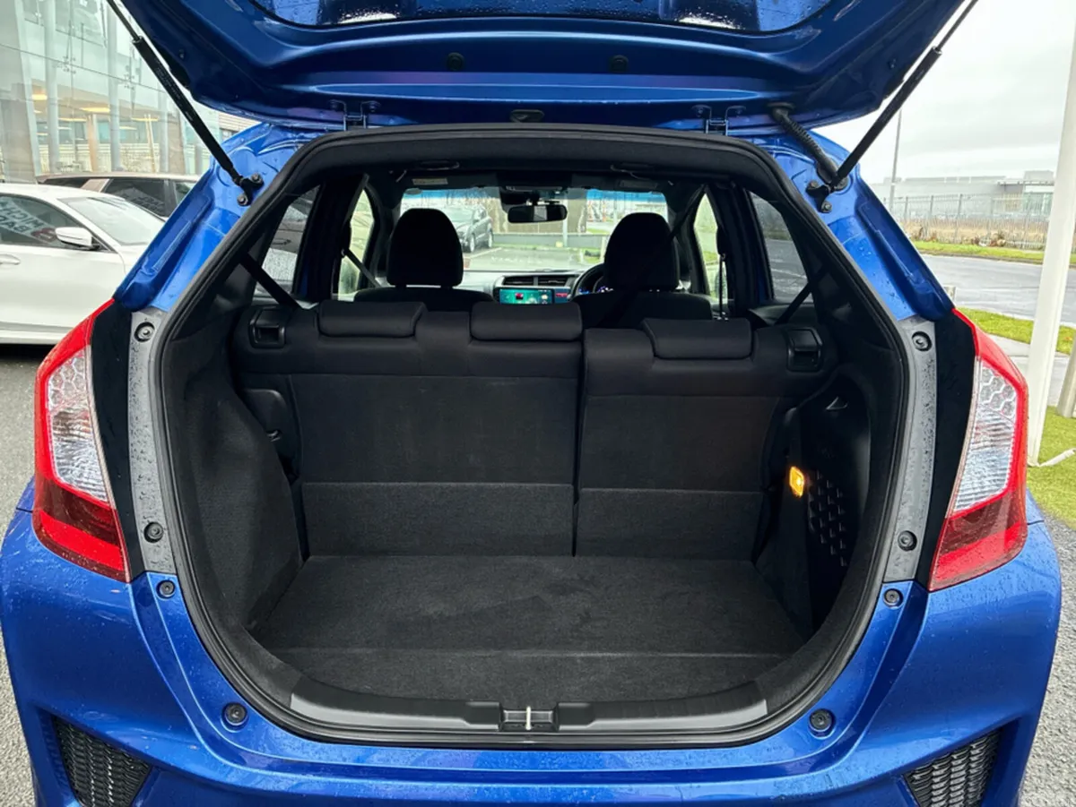 Honda Fit Hatchback, Petrol Hybrid, 2015, Blue