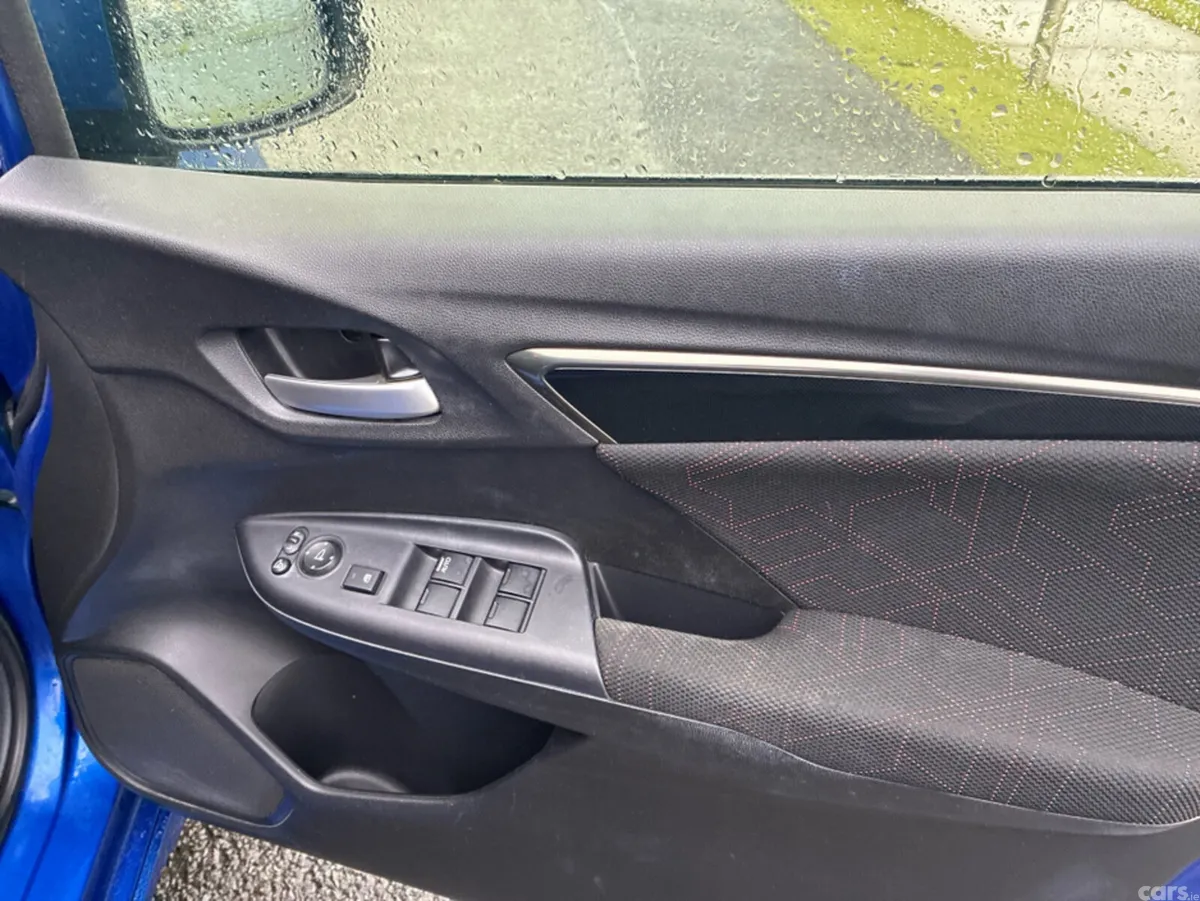 Honda Fit Hatchback, Petrol Hybrid, 2015, Blue