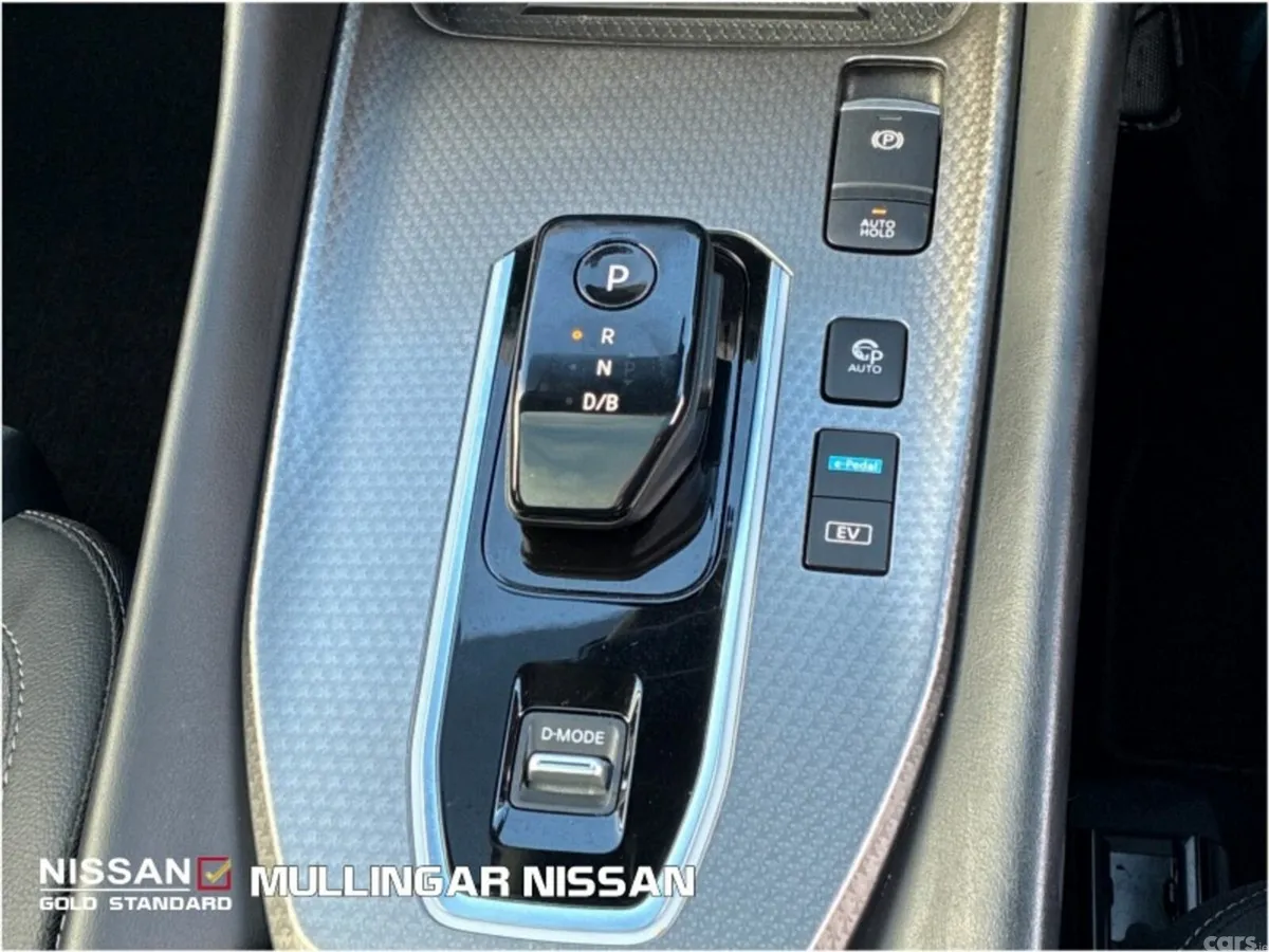 Nissan Qashqai MPV, Petrol Hybrid, 2025, Green