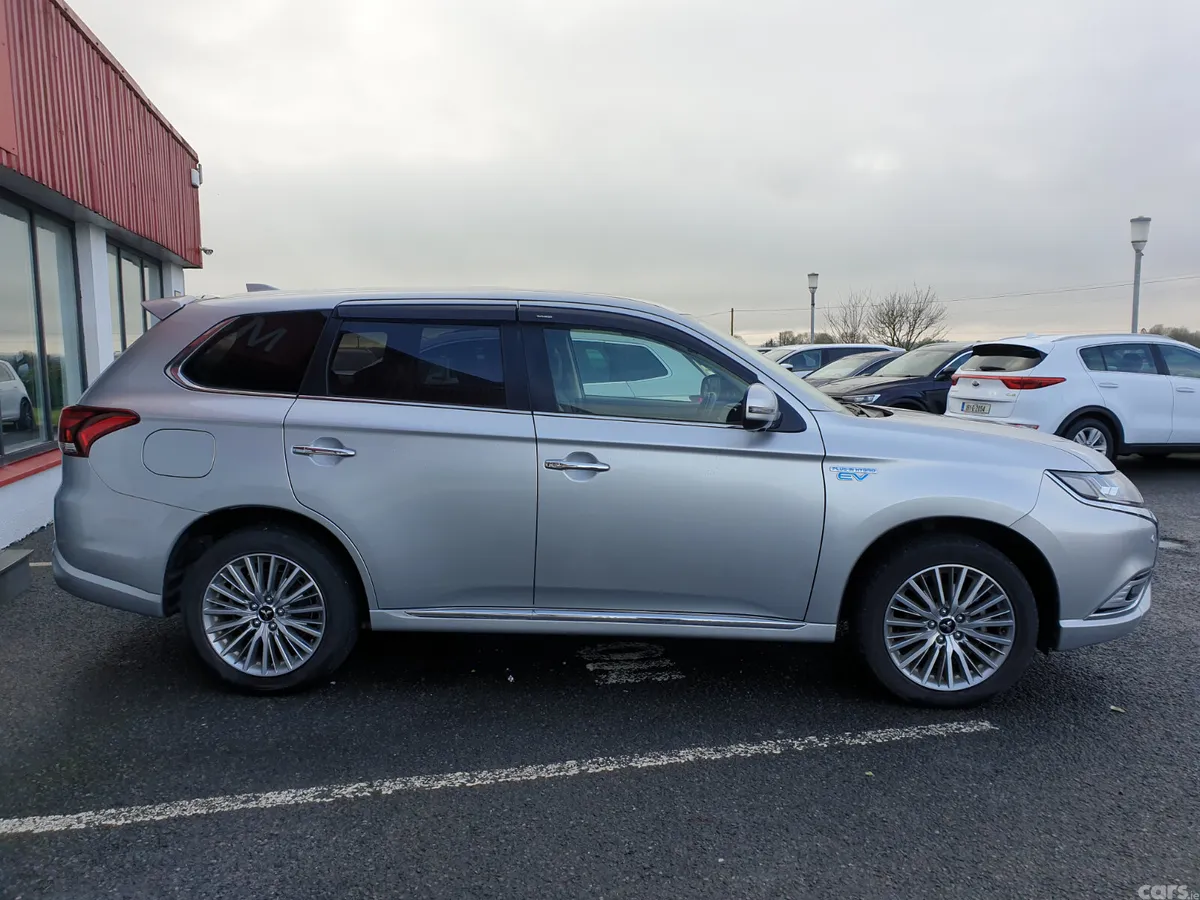 Mitsubishi Outlander SUV, Petrol Plug-in Hybrid, 2020, Silver