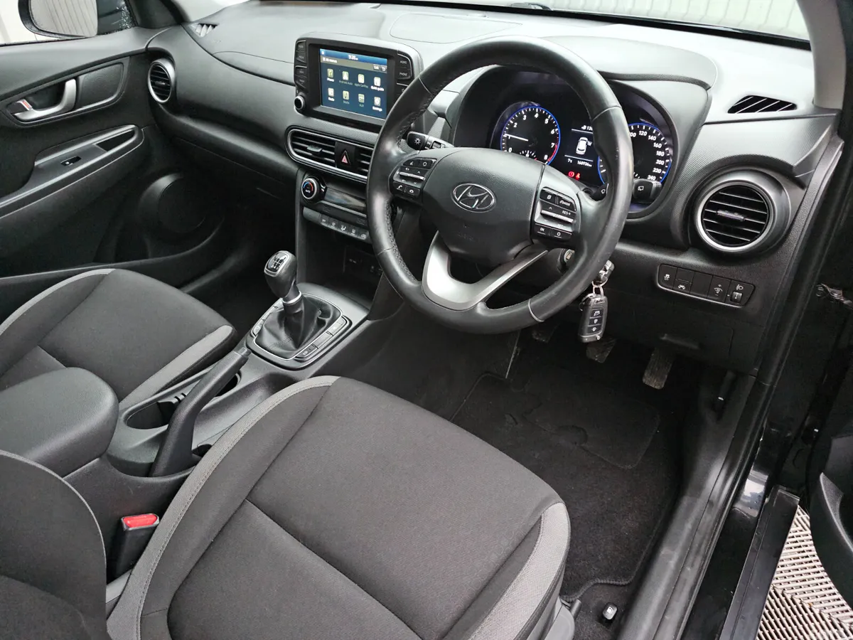 Hyundai KONA MPV, Petrol, 2018, Black