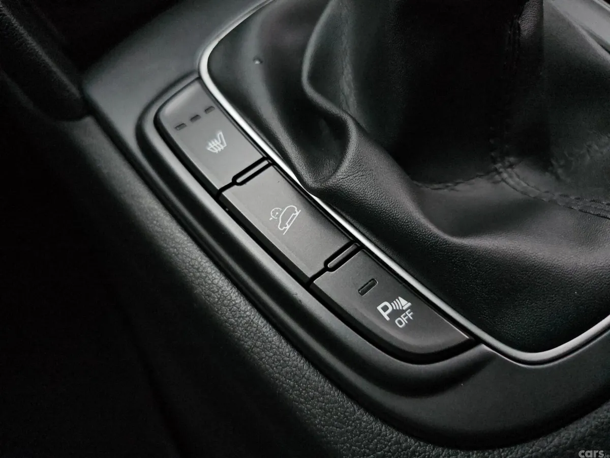 Hyundai KONA MPV, Petrol, 2018, Black
