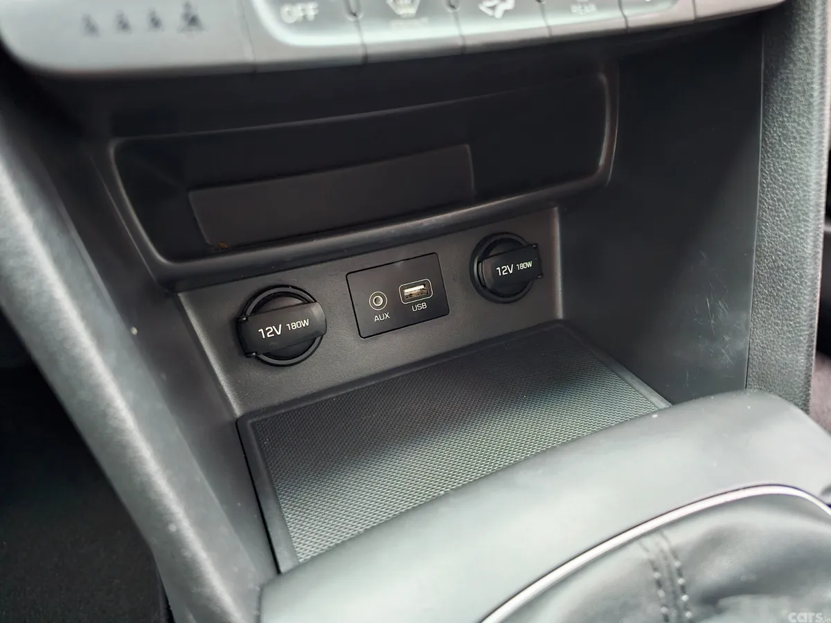 Hyundai KONA MPV, Petrol, 2018, Black