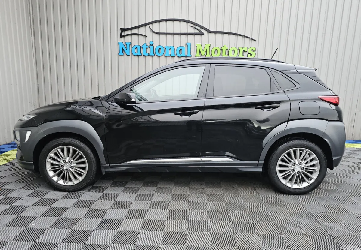 Hyundai KONA MPV, Petrol, 2018, Black