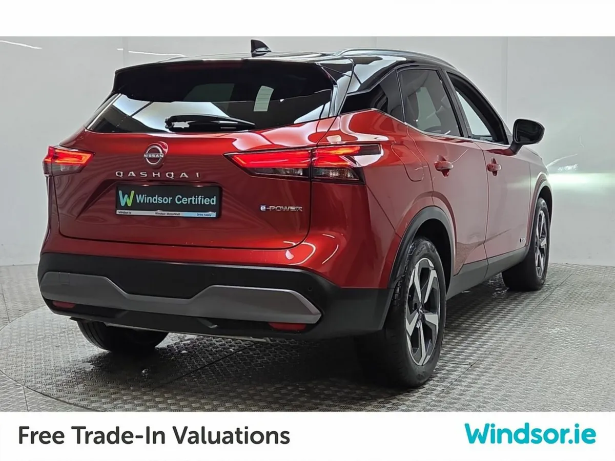 Nissan Qashqai MPV, Petrol Hybrid, 2023, Orange