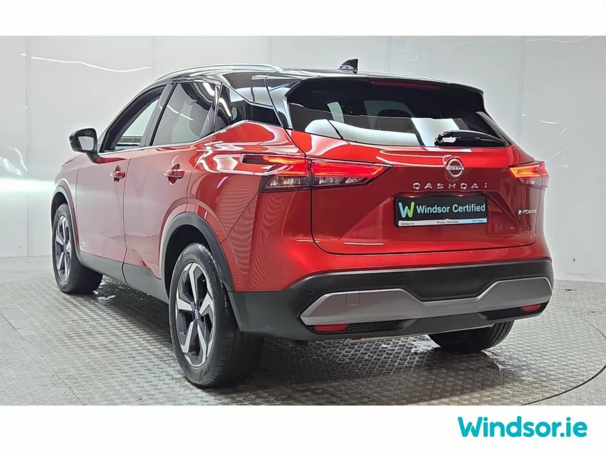 Nissan Qashqai MPV, Petrol Hybrid, 2023, Orange