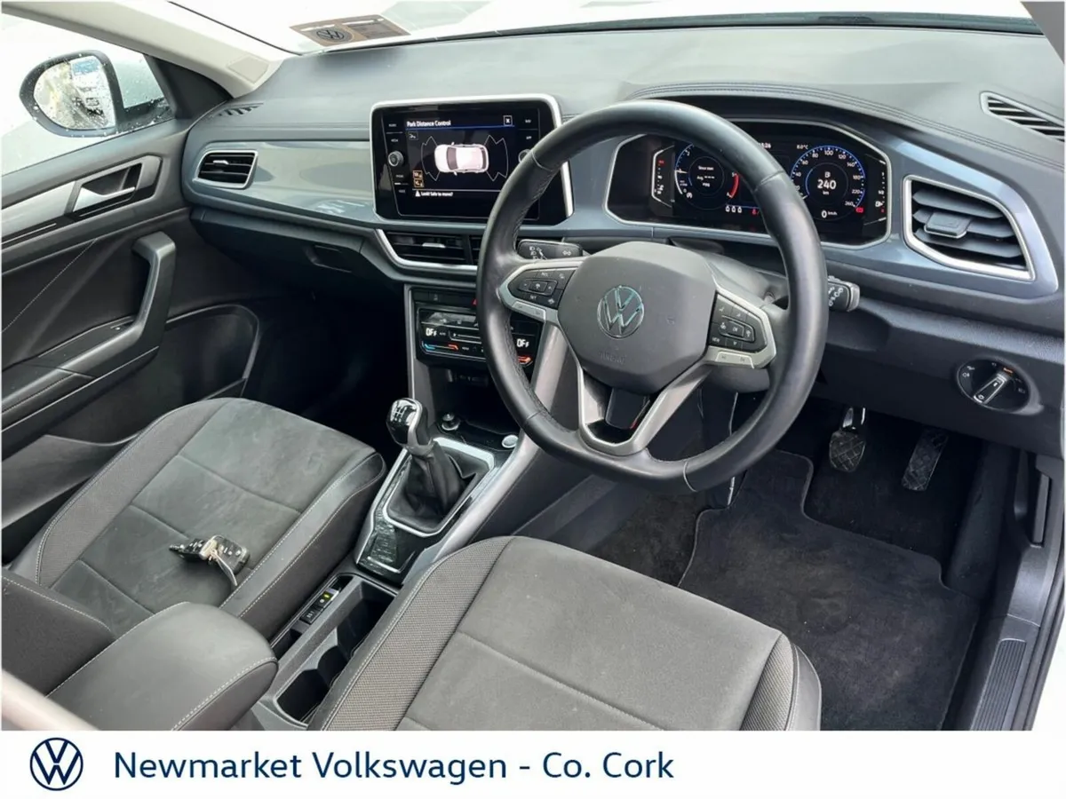 Volkswagen T-Roc SUV, Diesel, 2023, White