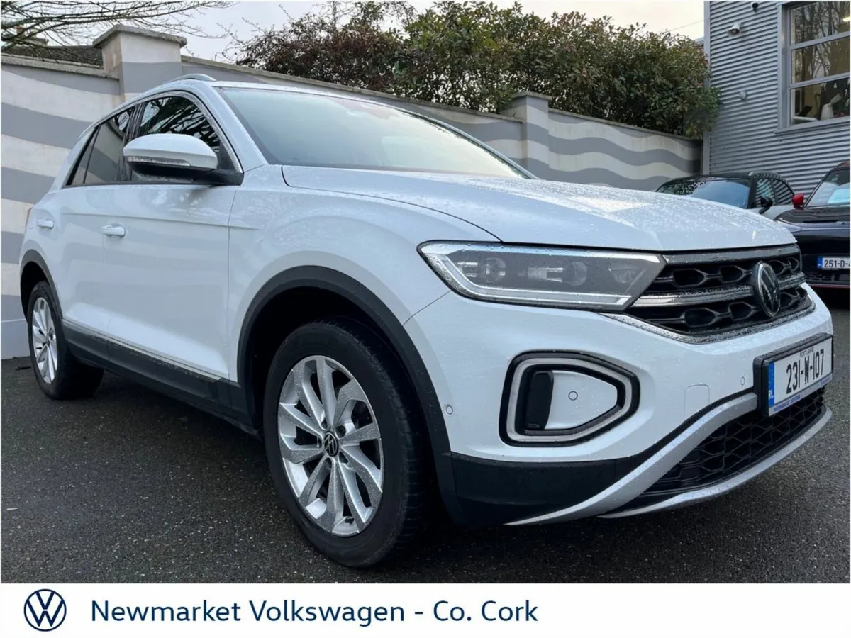 Volkswagen T-Roc SUV, Diesel, 2023, White