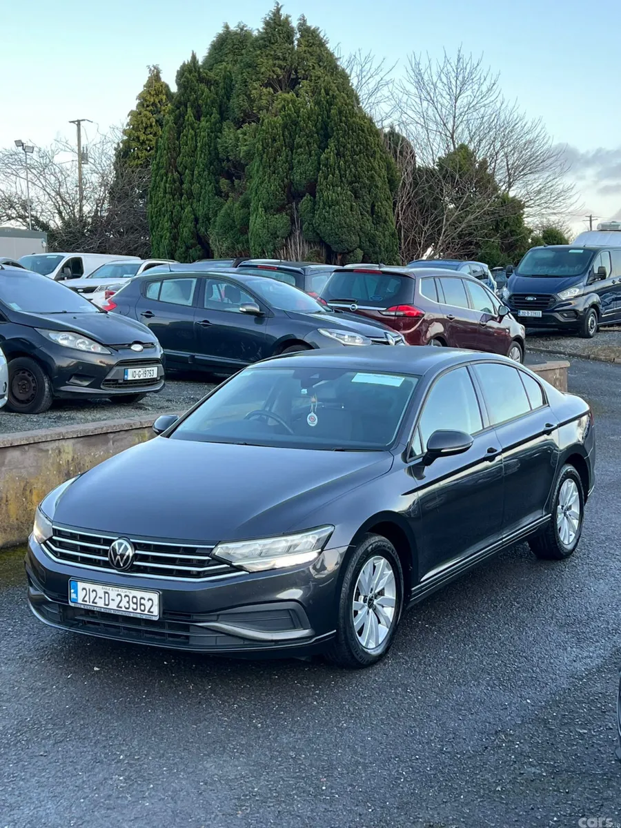 Volkswagen Passat Saloon, Diesel, 2021, Grey