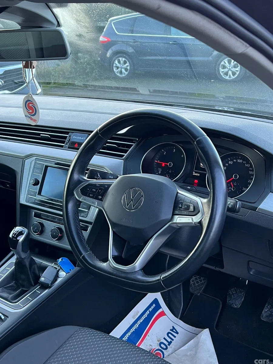 Volkswagen Passat Saloon, Diesel, 2021, Grey