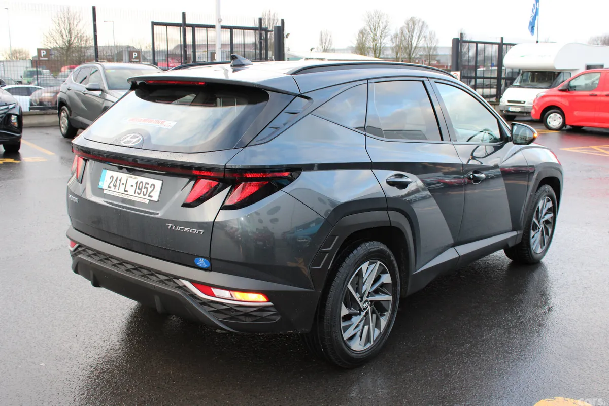 Hyundai Tucson SUV, Diesel, 2024, Grey