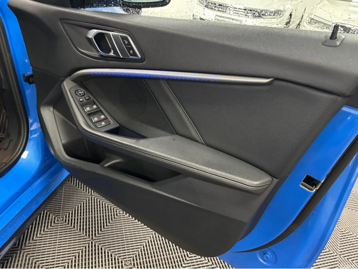 BMW 1-Series Hatchback, Diesel, 2020, Blue