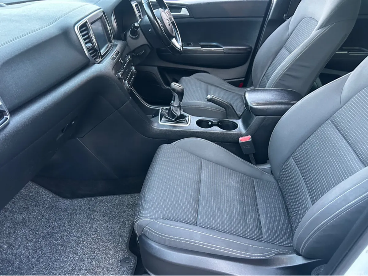 Kia Sportage MPV, Diesel, 2017, White
