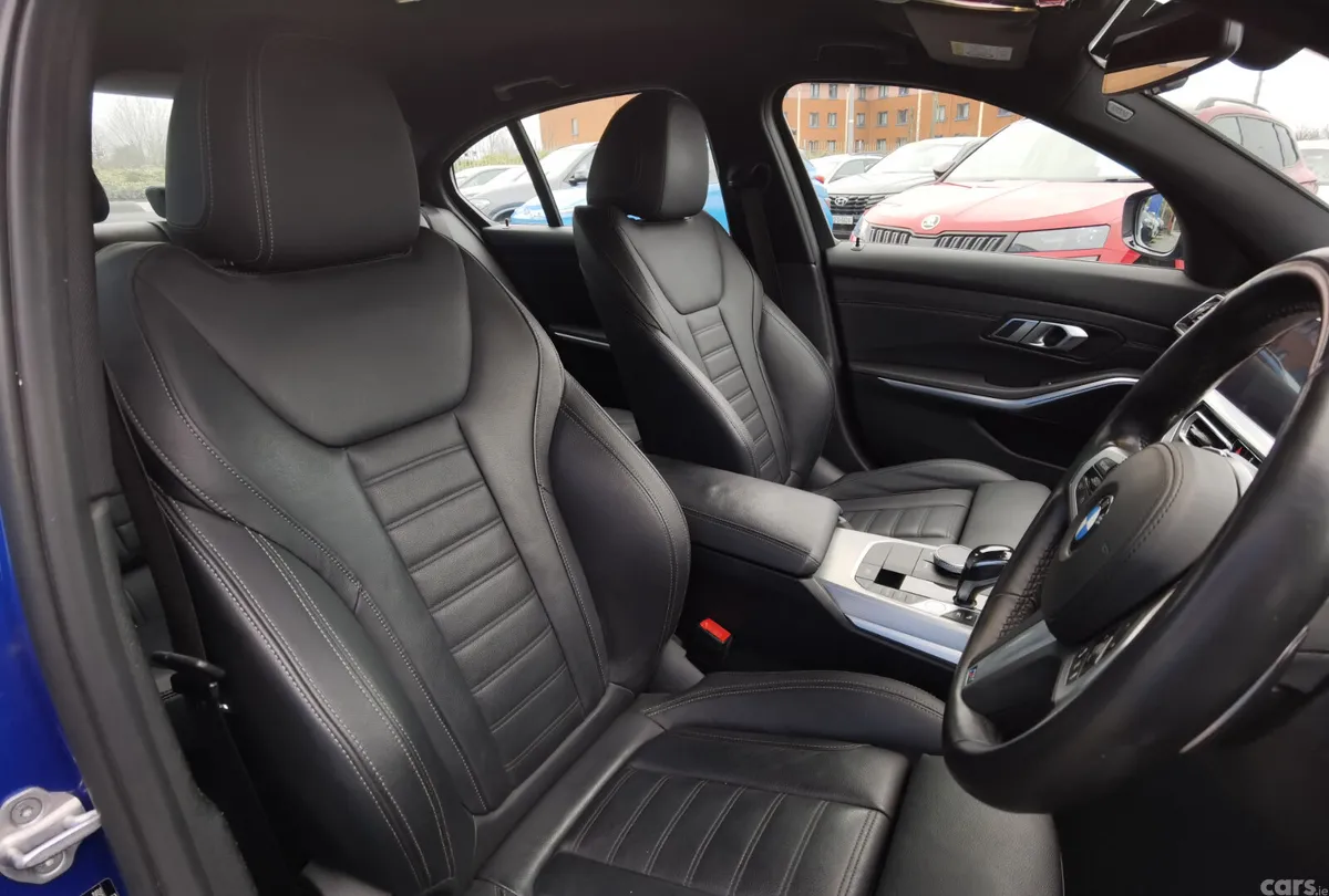 BMW 3-Series Saloon, Petrol Plug-in Hybrid, 2021, Blue