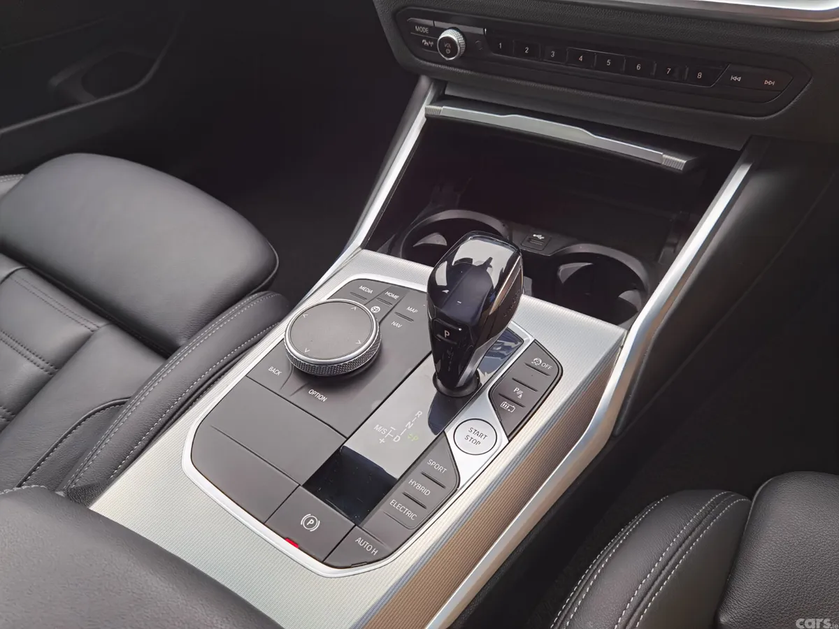 BMW 3-Series Saloon, Petrol Plug-in Hybrid, 2021, Blue