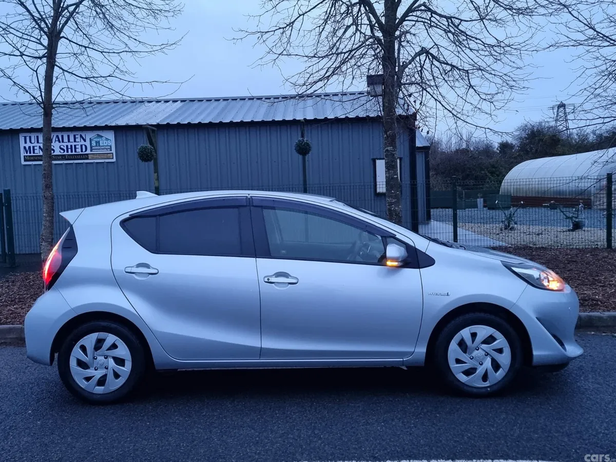 Toyota Aqua Hatchback, Petrol Hybrid, 2020, Silver