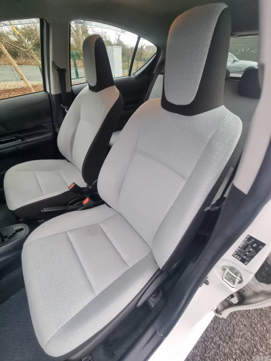 Toyota Aqua Hatchback, Petrol Hybrid, 2020, White