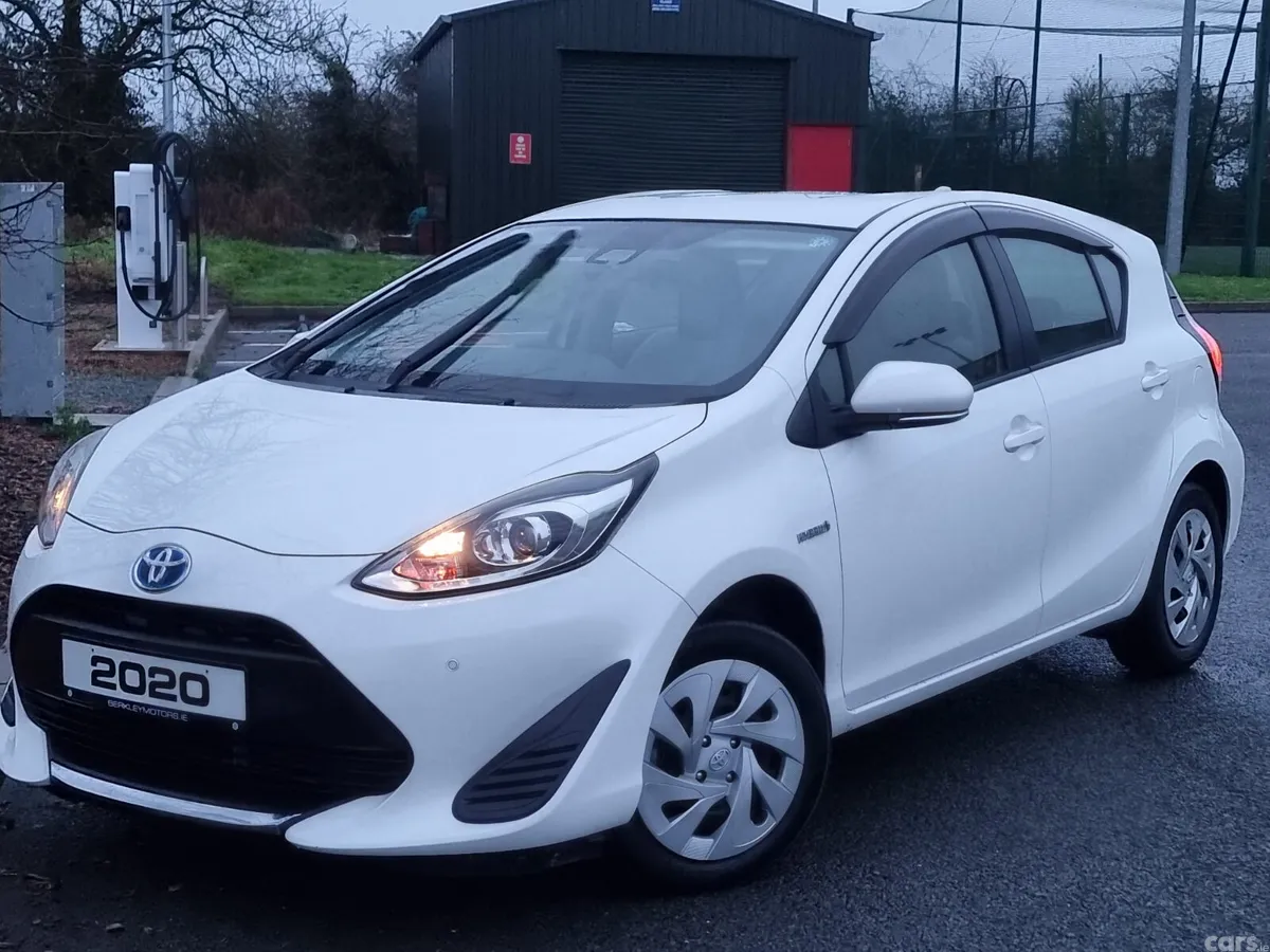 Toyota Aqua Hatchback, Petrol, 2020, White