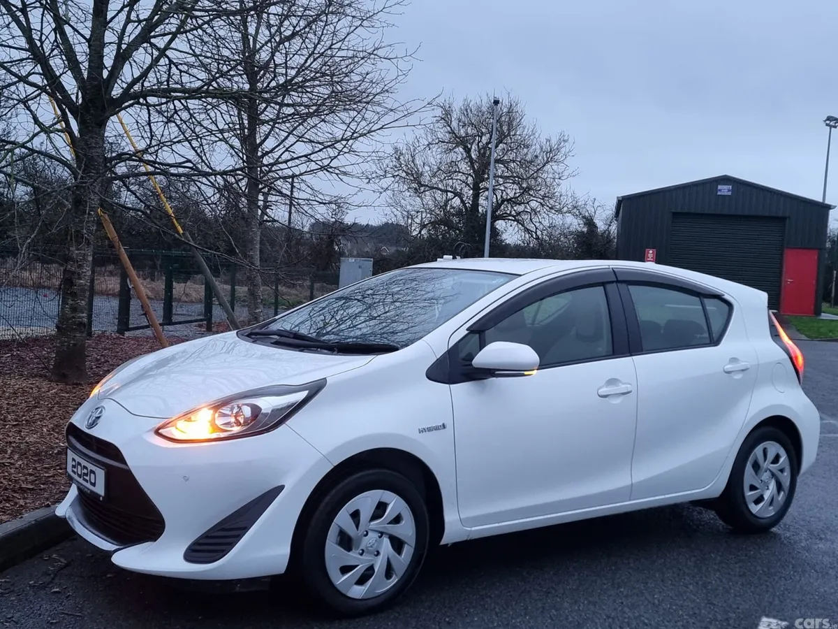 Toyota Aqua Hatchback, Petrol, 2020, White