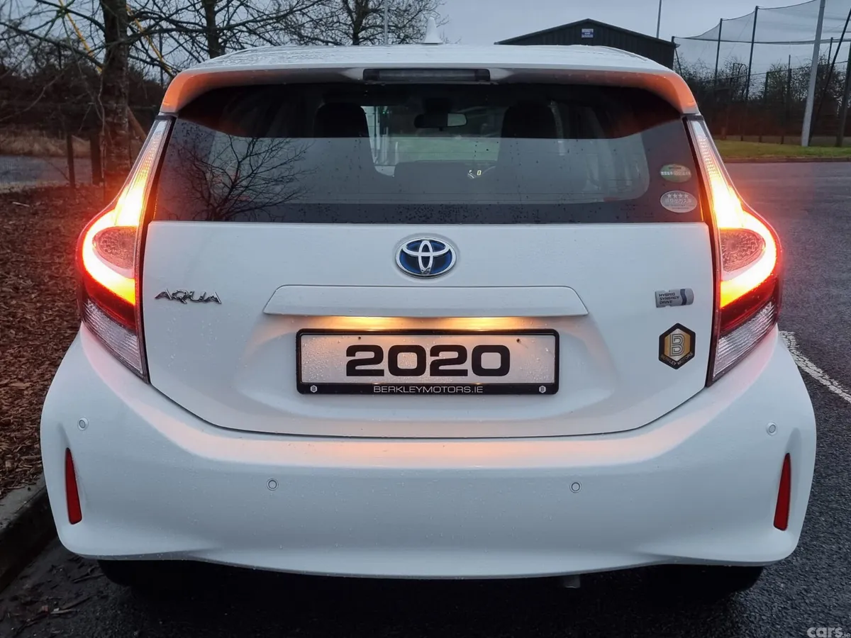 Toyota Aqua Hatchback, Petrol, 2020, White