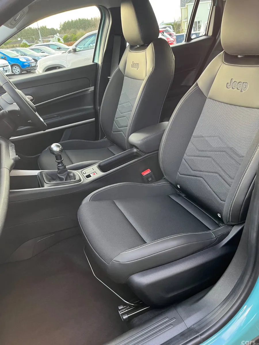 Jeep Avenger SUV, Petrol, 2025, Blue
