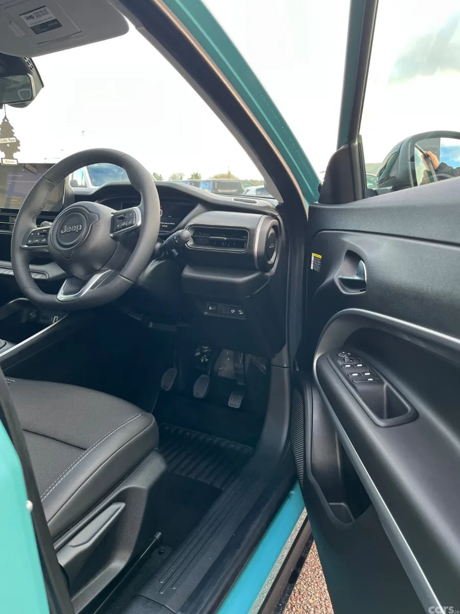 Jeep Avenger SUV, Petrol, 2025, Blue