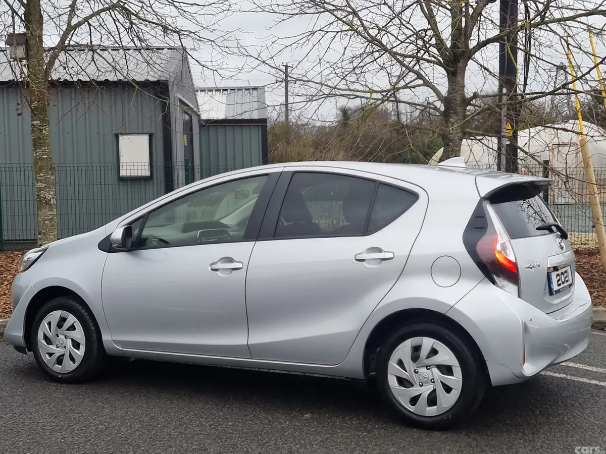 Toyota Aqua Hatchback, Petrol Hybrid, 2021, Silver