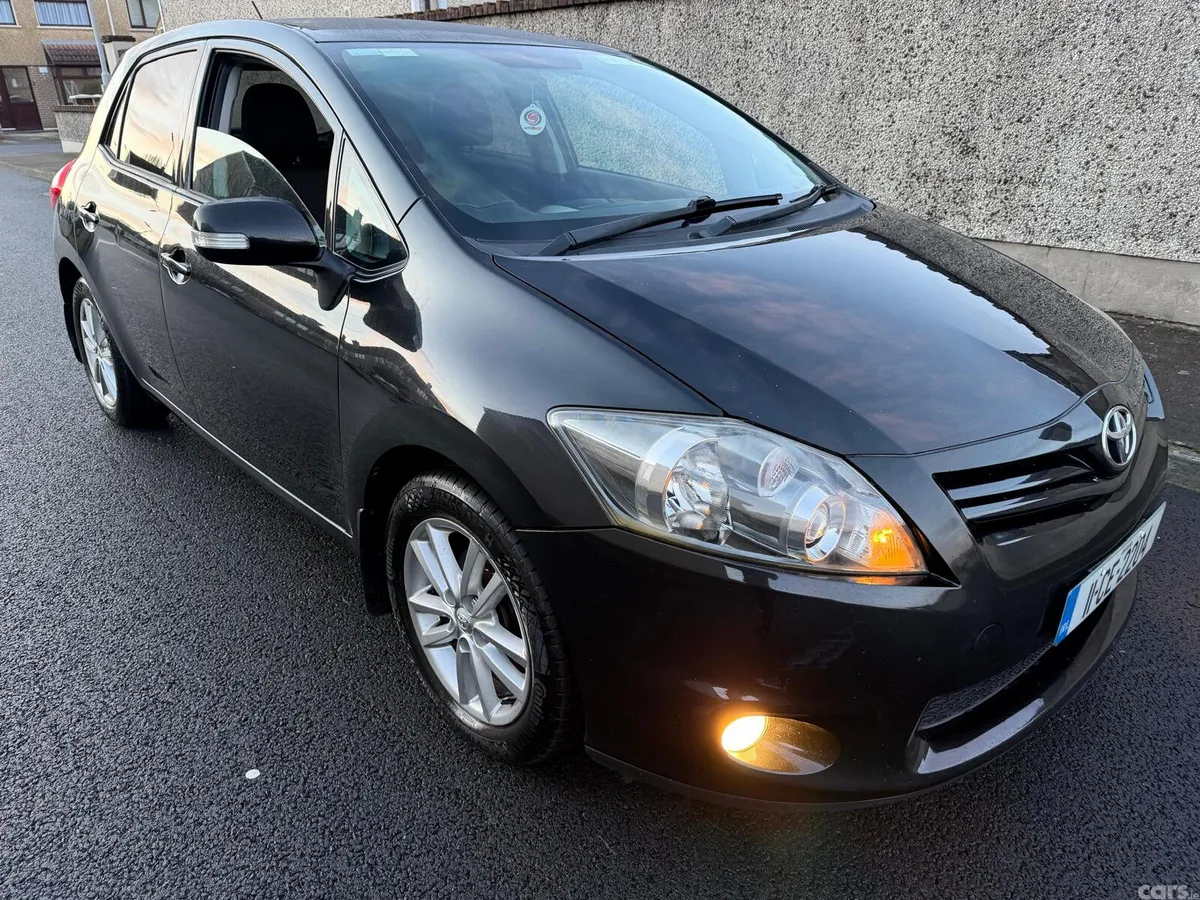 Toyota Auris Hatchback, Diesel, 2011, Black