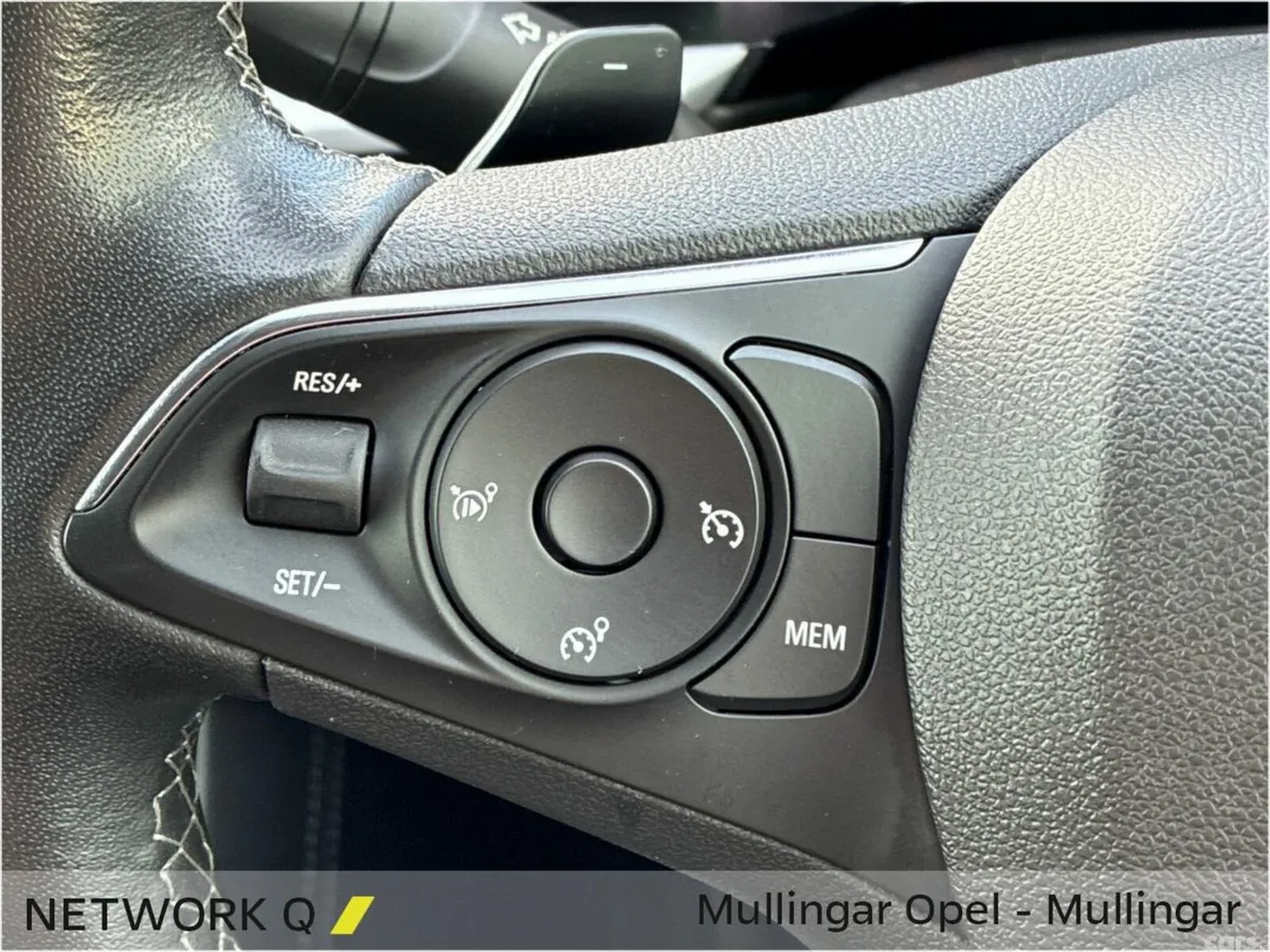 Opel Grandland SUV, Petrol, 2022, Grey