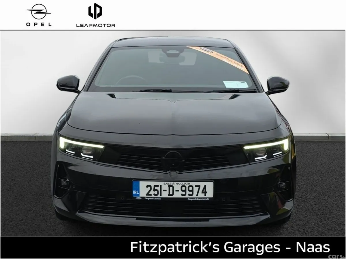 Opel Astra Hatchback, Petrol, 2025, Black