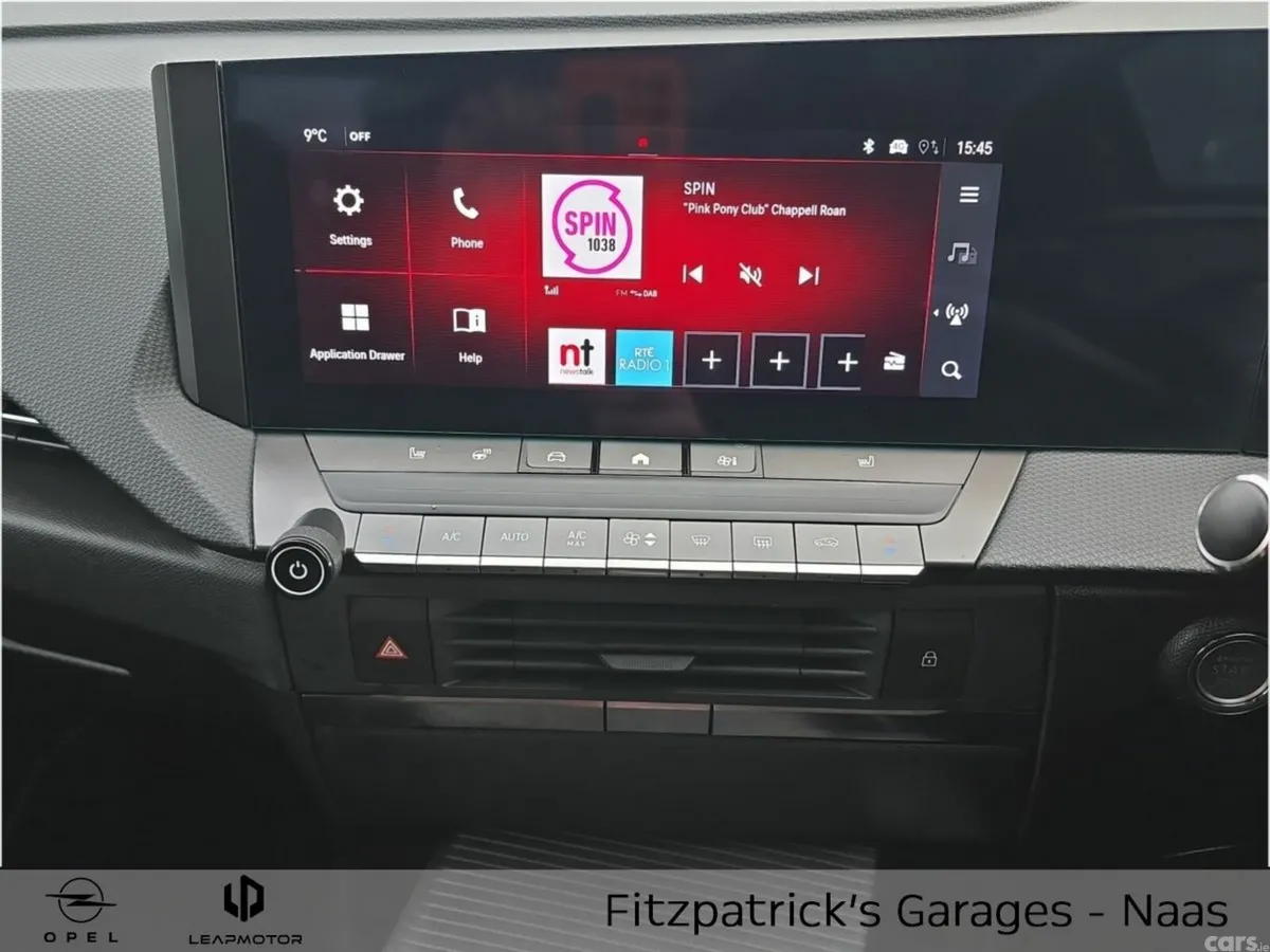 Opel Astra Hatchback, Petrol, 2025, Black