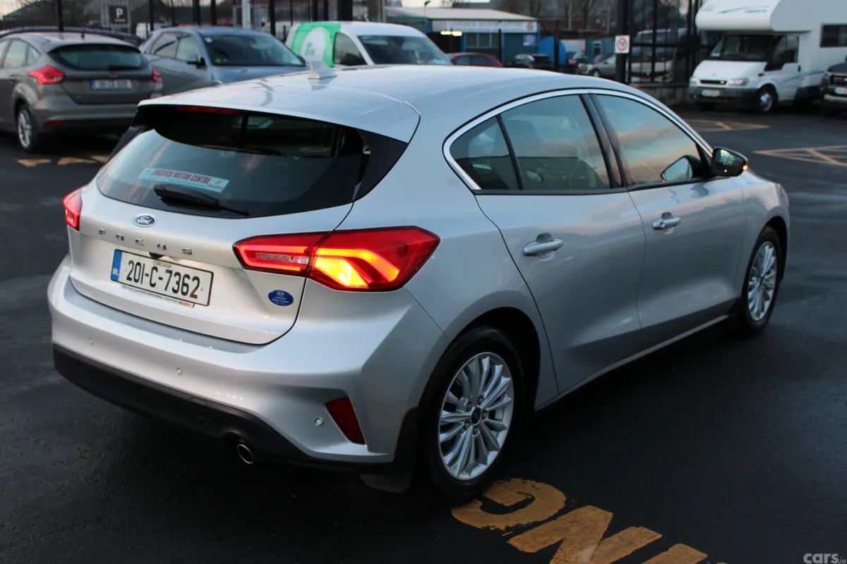 Ford Focus Hatchback, Petrol, 2020, Grey