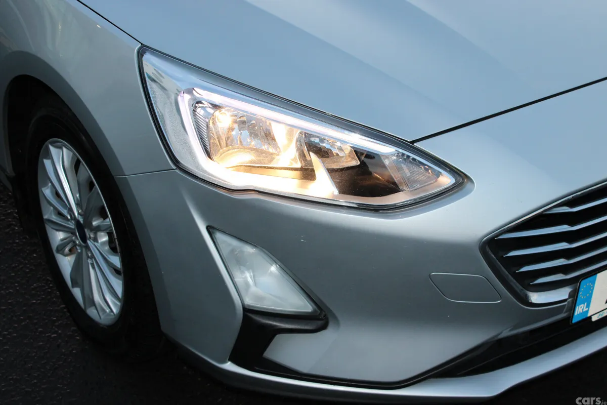 Ford Focus Hatchback, Petrol, 2020, Grey