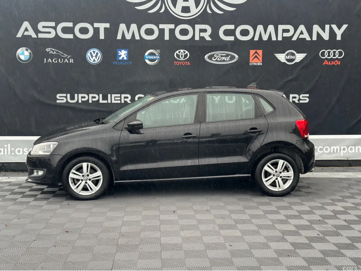 Volkswagen Polo Hatchback, Petrol, 2014, Black