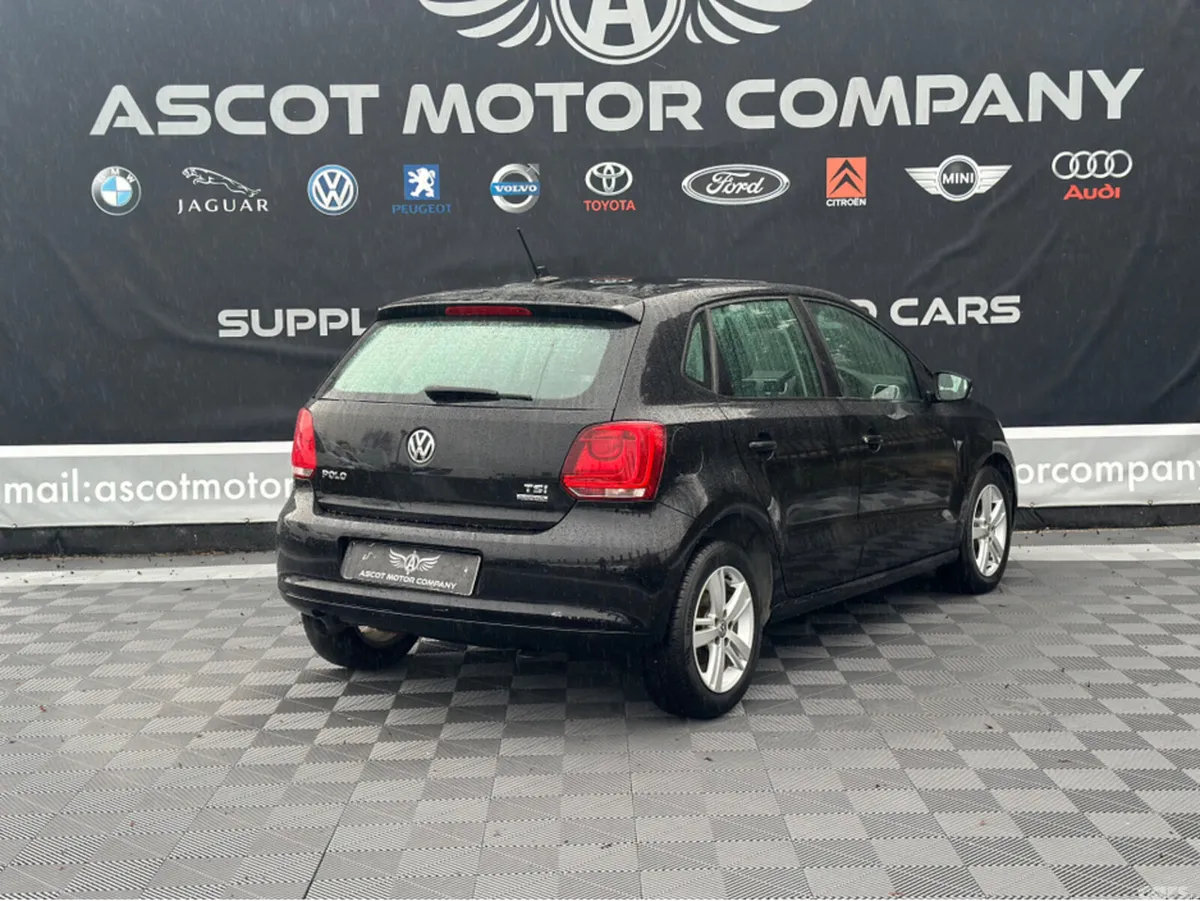 Volkswagen Polo Hatchback, Petrol, 2014, Black
