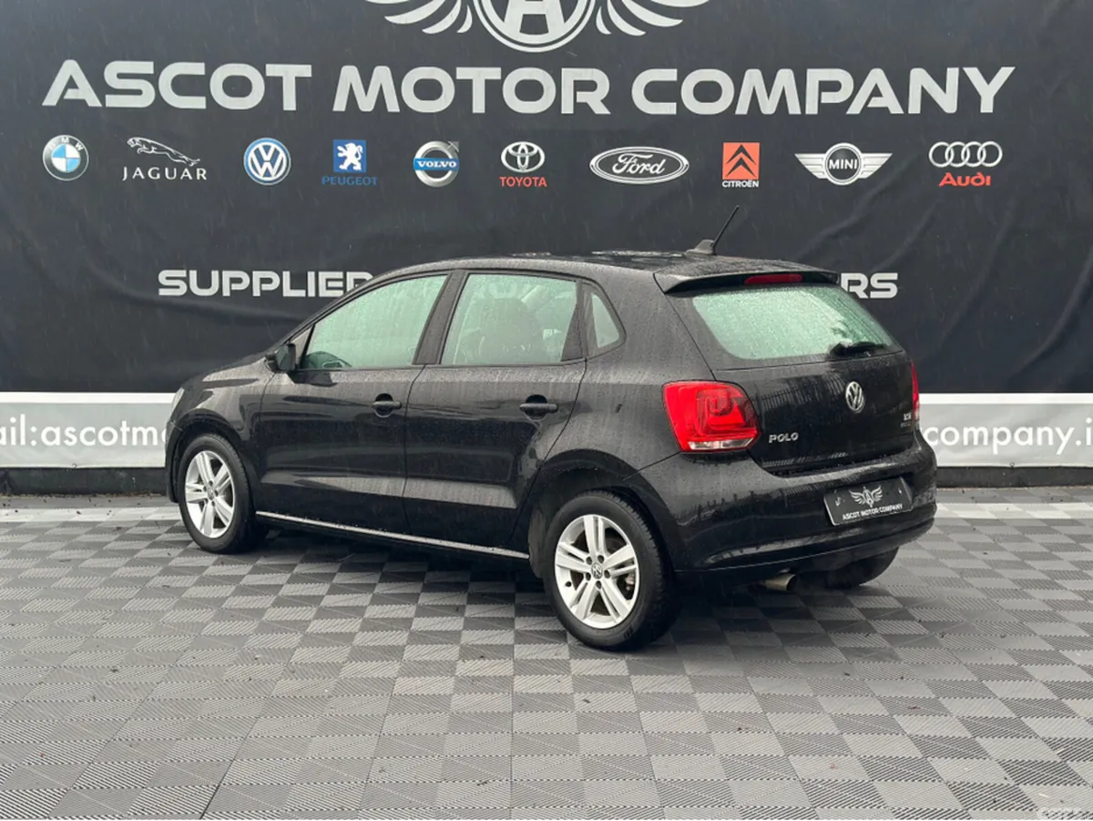 Volkswagen Polo Hatchback, Petrol, 2014, Black