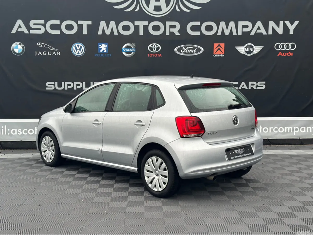 Volkswagen Polo Hatchback, Petrol, 2013, Silver