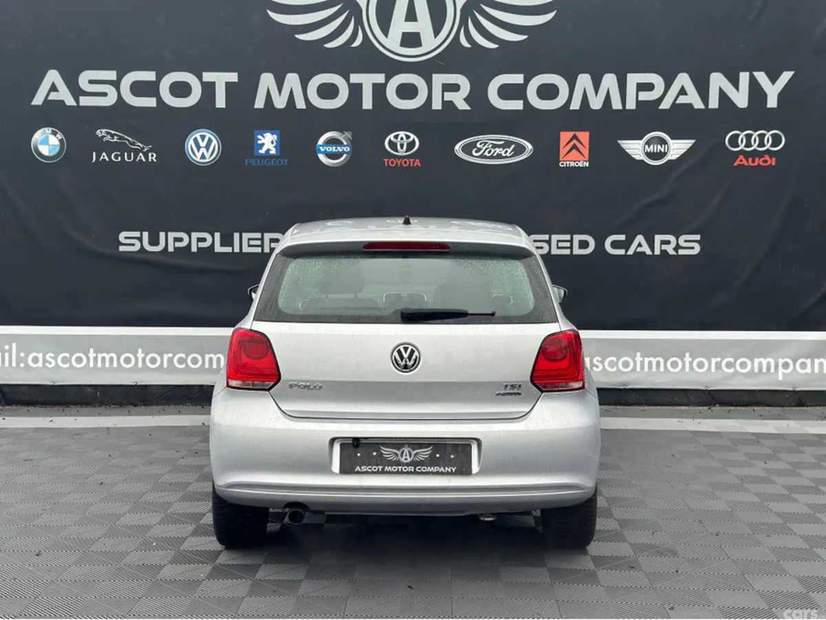 Volkswagen Polo Hatchback, Petrol, 2013, Silver