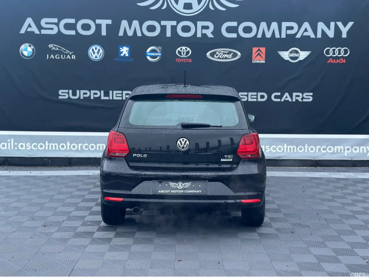 Volkswagen Polo Hatchback, Petrol, 2014, Black